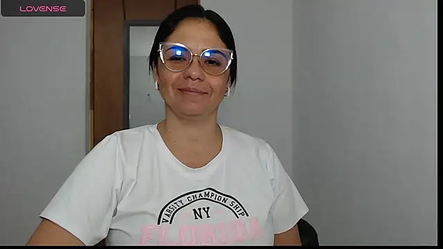 selena ferri online show from 2, 2, 2026