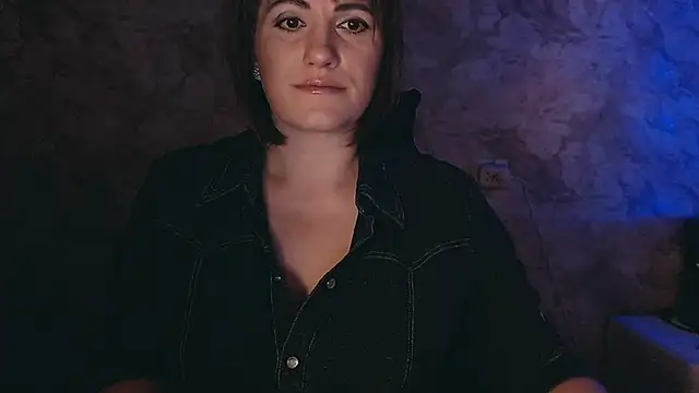 Snapshot of _letty_ chatting on 28, 1, 2025  letty  online show from 28, 1, 2025