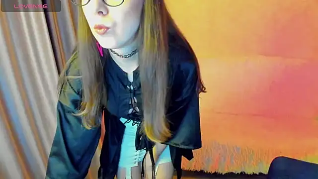 CurlySteph online show from 10, 1, 2026