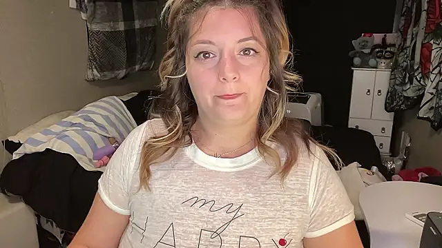 Snapshot of magicsparkles chatting on 12, 1, 2026 magicsparkles online show from 12, 1, 2026