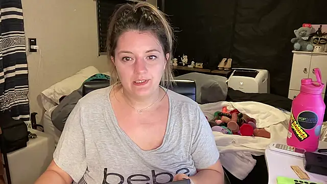 Snapshot of magicsparkles chatting on 17, 2, 2026 magicsparkles online show from 17, 2, 2026