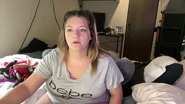 Snapshot of magicsparkles chatting on 27, 2, 2026 magicsparkles online show from 27, 2, 2026