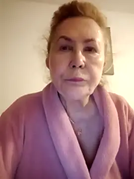 Hottie-Mom online show from 26, 5, 2026