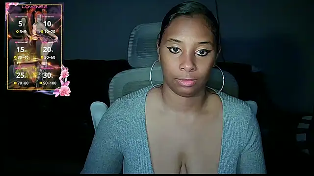 Snapshot of sassyslayz chatting on 17, 10, 2025 sassyslayz online show from 17, 10, 2025