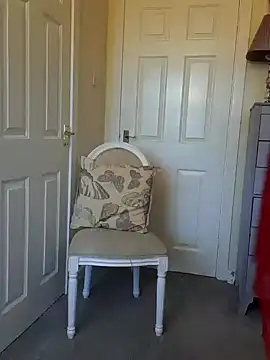 Snapshot of Emily_English57 chatting on 9, 1, 2025 Emily English57 online show from 9, 1, 2025