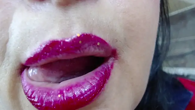 Kerly Doll online show from 15, 1, 2025