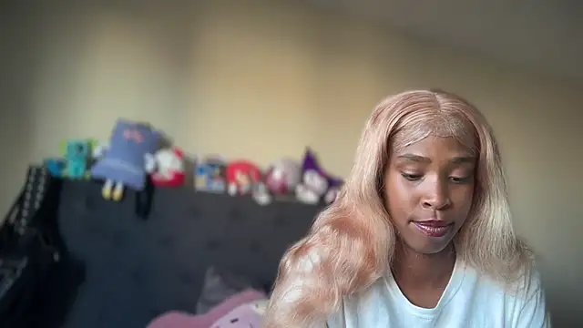 Snapshot of Cum2Charm chatting on 10, 3, 2026 Cum2Charm online show from 10, 3, 2026