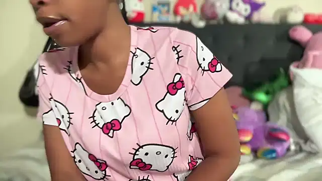 Snapshot of Cum2Charm chatting on 25, 3, 2026 Cum2Charm online show from 25, 3, 2026