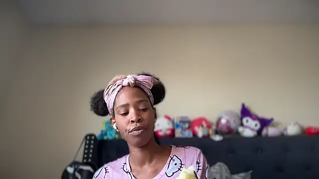Cum2Charm online show from 3, 5, 2026
