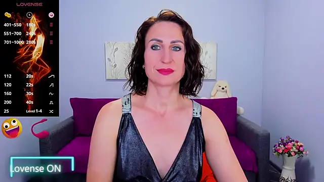 Nia Smithh online show from 22, 10, 2025