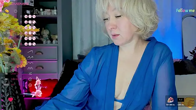 Mia Wintermood online show from 5, 11, 2025