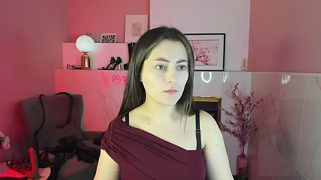 Snapshot of KylieMellow chatting on 8, 10, 2025 KylieMellow online show from 8, 10, 2025