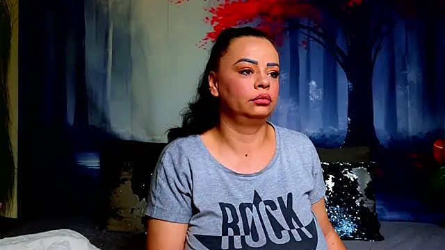 ElizabethEven online show from 10, 5, 2026