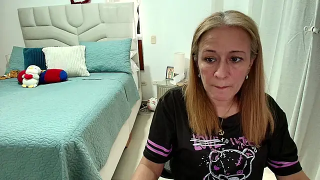 Snapshot of Naty_Stone chatting on 1, 7, 2026 Naty Stone online show from 1, 7, 2026