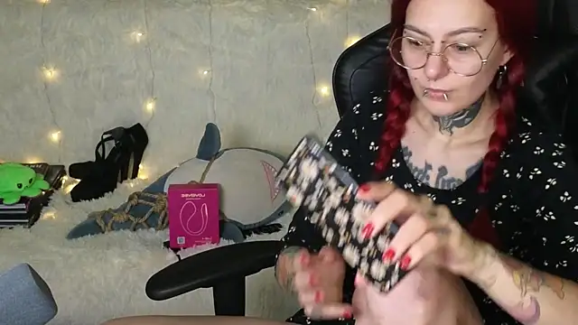 Ginger Stay online show from 29, 10, 2025