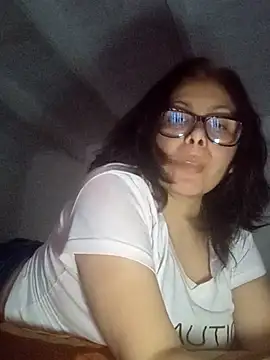 Snapshot of Anypink chatting on 20, 11, 2025 Anypink online show from 20, 11, 2025