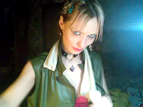 Snapshot of WildMissNiks chatting on 16, 12, 2024 WildMissNiks online show from 16, 12, 2024