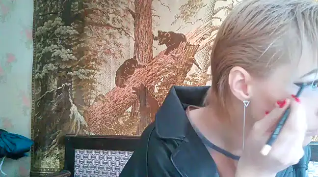 Snapshot of WildMissNiks chatting on 10, 2, 2025 WildMissNiks online show from 10, 2, 2025