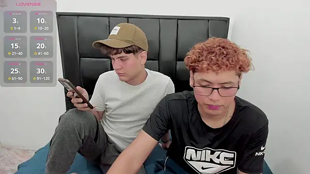 javieryalejandro online show from 28, 9, 2025