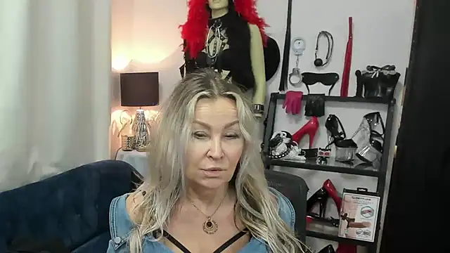 crystaLUX online show from 17, 6, 2026