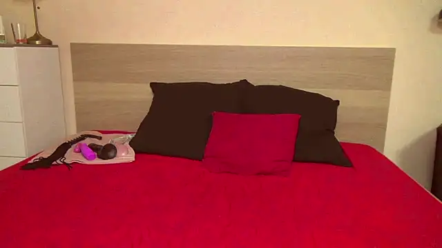 KendraLux online show from 28, 9, 2025