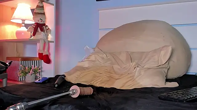 Snapshot of alicialittle chatting on 18, 12, 2024 alicialittle online show from 18, 12, 2024