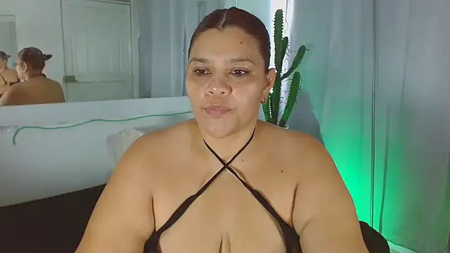 Selenna01 online show from 2, 2, 2025