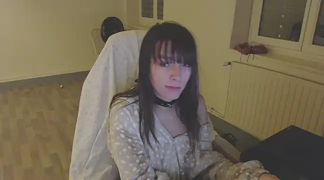 Snapshot of missthon0 chatting on 4, 12, 2024 missthon0 online show from 4, 12, 2024