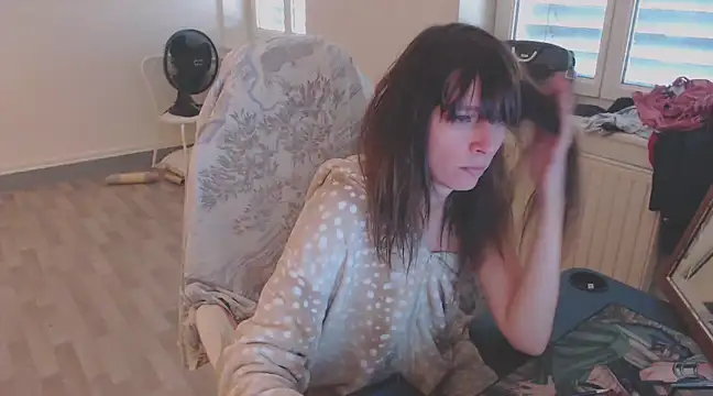 Snapshot of missthon0 chatting on 10, 12, 2024 missthon0 online show from 10, 12, 2024