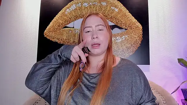 Snapshot of hannamartinn chatting on 28, 10, 2025 hannamartinn online show from 28, 10, 2025