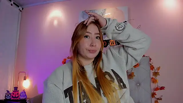 Snapshot of hannamartinn chatting on 31, 10, 2025 hannamartinn online show from 31, 10, 2025