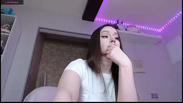 Agness sweet online show from 17, 3, 2026