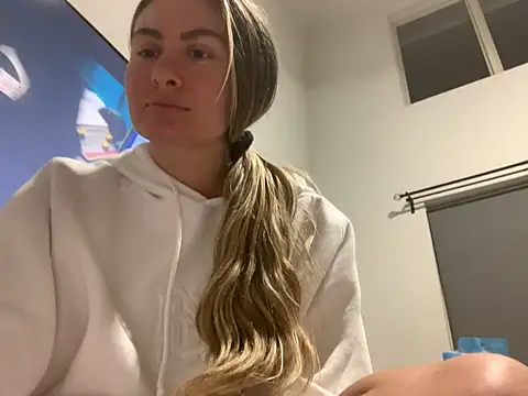 Snapshot of Alyssa_rhoades chatting on 24, 1, 2025 Alyssa rhoades online show from 24, 1, 2025