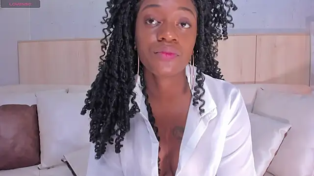 Snapshot of maryevans_ chatting on 22, 1, 2025 maryevans online show from 22, 1, 2025
