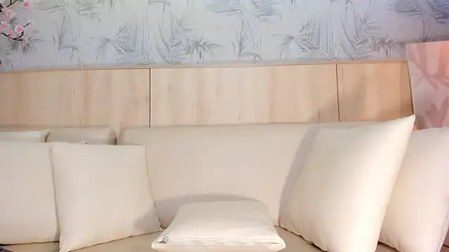 maryevans  online show from 26, 9, 2025