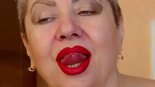 LadyPosh online show from 4, 11, 2025