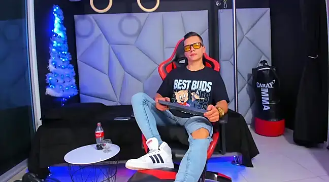 Aydenmiller96 online show from 24, 12, 2024