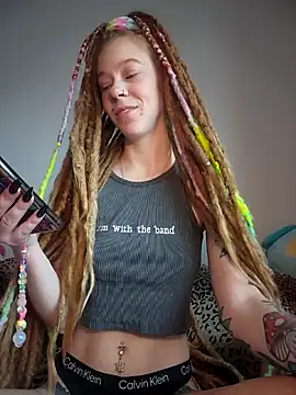 LucidLucy online show from 1, 12, 2025