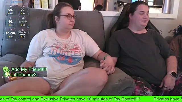 Snapshot of ZeTurtleMaster chatting on 4, 10, 2025 ZeTurtleMaster online show from 4, 10, 2025