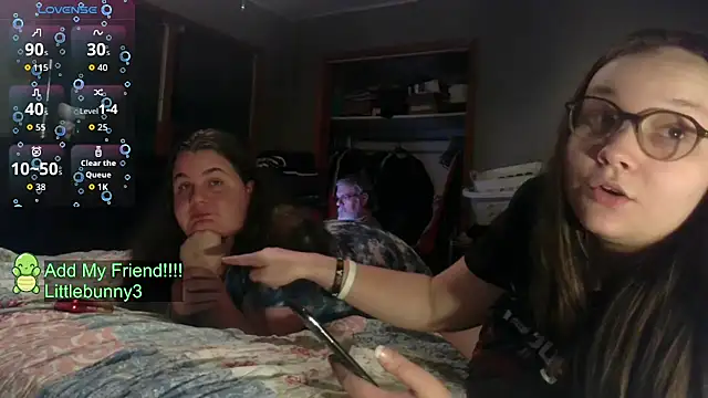 Snapshot of ZeTurtleMaster chatting on 31, 10, 2025 ZeTurtleMaster online show from 31, 10, 2025