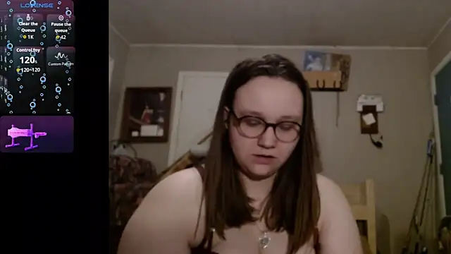 Snapshot of ZeTurtleMaster chatting on 6, 4, 2026 ZeTurtleMaster online show from 6, 4, 2026