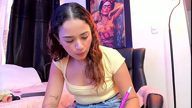 Snapshot of KimberlySaen chatting on 15, 4, 2026 KimberlySaen online show from 15, 4, 2026