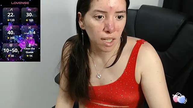 Snapshot of spicey_latina chatting on 21, 10, 2025 spicey latina online show from 21, 10, 2025