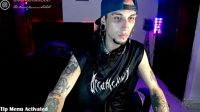 Snapshot of davidroses420 chatting on 1, 12, 2025 davidroses420 online show from 1, 12, 2025