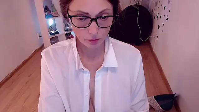 CaringSophie online show from 31, 1, 2025