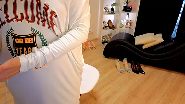 Snapshot of CaringSophie chatting on 2, 3, 2026 CaringSophie online show from 2, 3, 2026