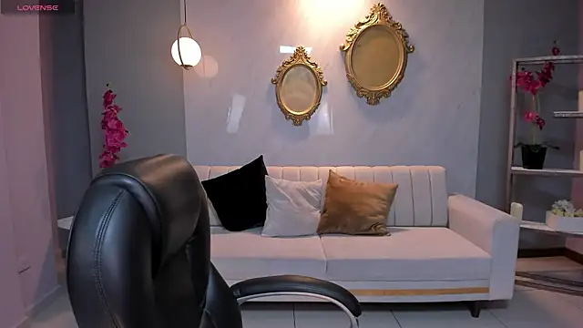 Snapshot of BrennaWalker chatting on 26, 2, 2025 BrennaWalker online show from 26, 2, 2025