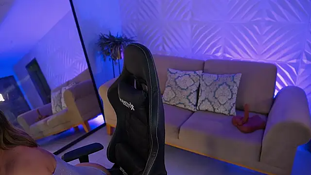 Snapshot of KylaMorrison chatting on 27, 3, 2026 KylaMorrison online show from 27, 3, 2026