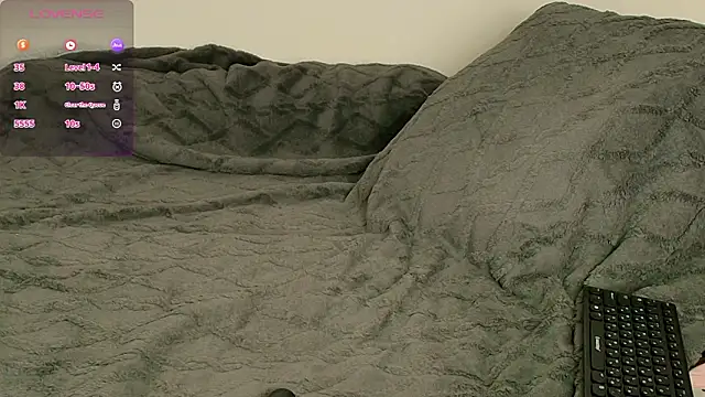 Snapshot of SuchArt_ chatting on 14, 3, 2026 SuchArt online show from 14, 3, 2026