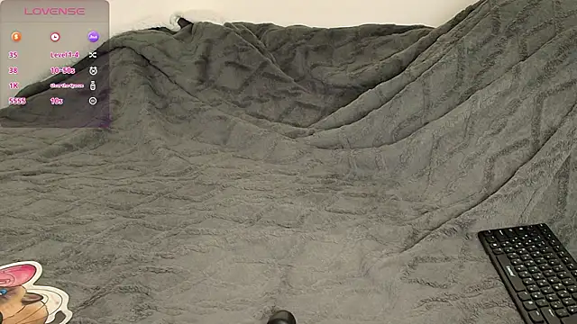 Snapshot of SuchArt_ chatting on 15, 3, 2026 SuchArt online show from 15, 3, 2026